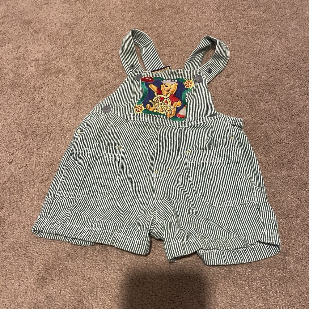 VTG Winnie the Pooh sailing-themed overalls Shortalls Size 24m Green And White